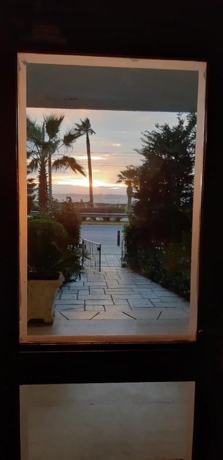 Athens Riviera Apt With Seaview, 15' To Acropolis Buitenkant foto